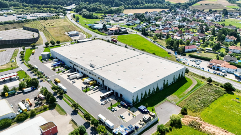 M7 erwirbt zwei Logistikimmobilien in Deutschland