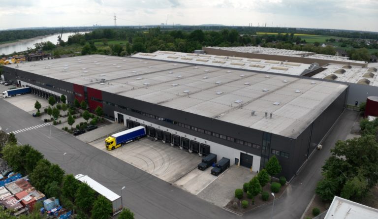 Logivest vermittelt rund 14.000 Quadratmeter an solago in Düsseldorf