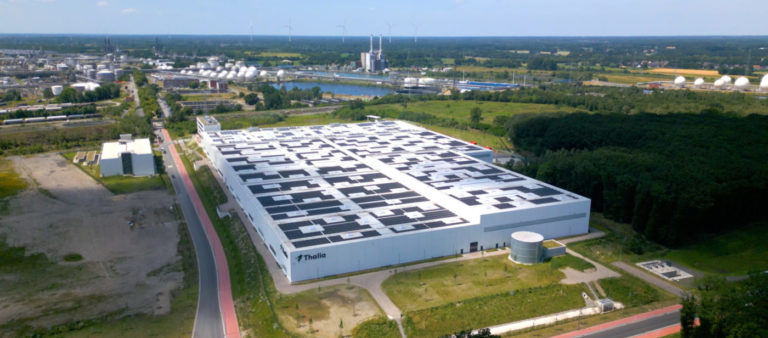 Sunrock versorgt Thalia-Standort in Marl mit Solarstrom