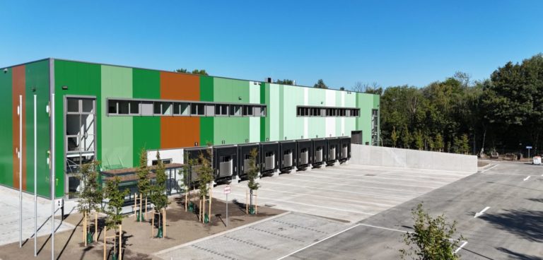 OMNIDOCKS und PRODAC stellen RUHR Logistikpark fertig